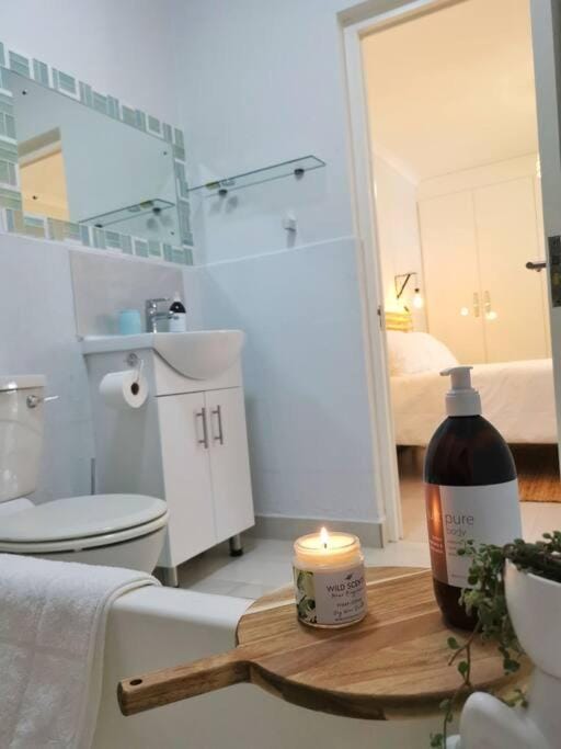 Bathroom, Bath