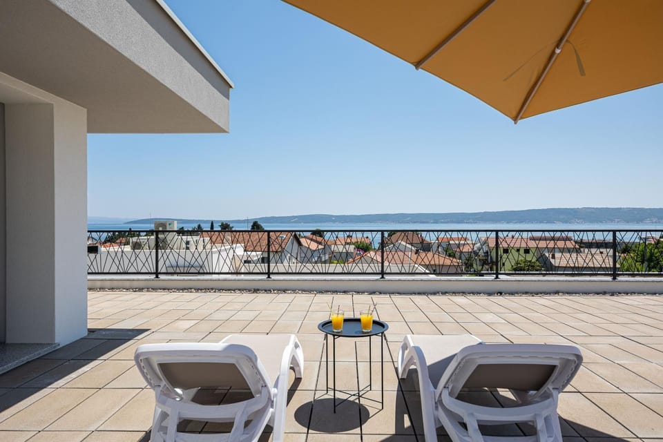 Balcony/Terrace, Sea view, sunbed