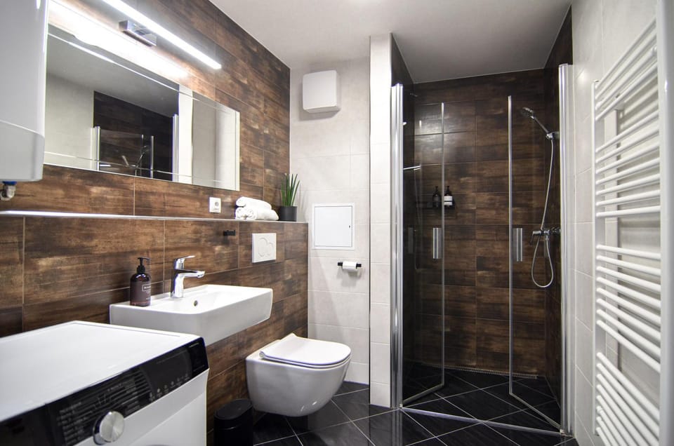Shower, Bathroom, washing machine