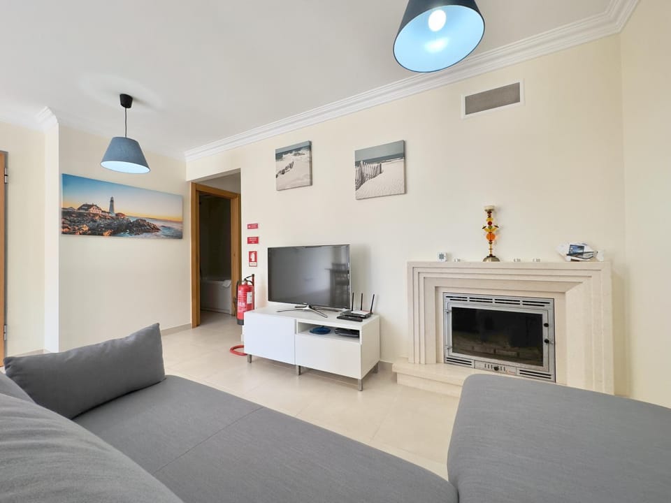 TV and multimedia, Living room, flat iron