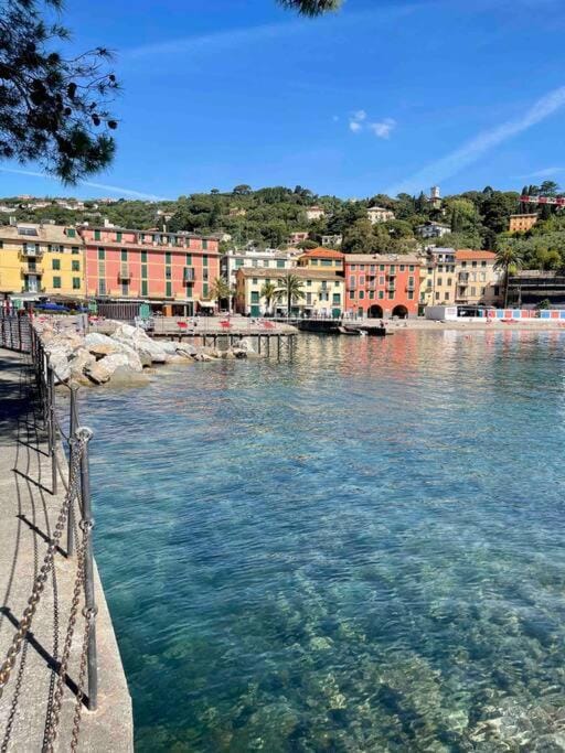 San Michele di Pagana with parking Apartment in Rapallo