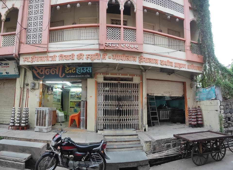 Tiwari Dharamshala Guest House Bed and Breakfast in India