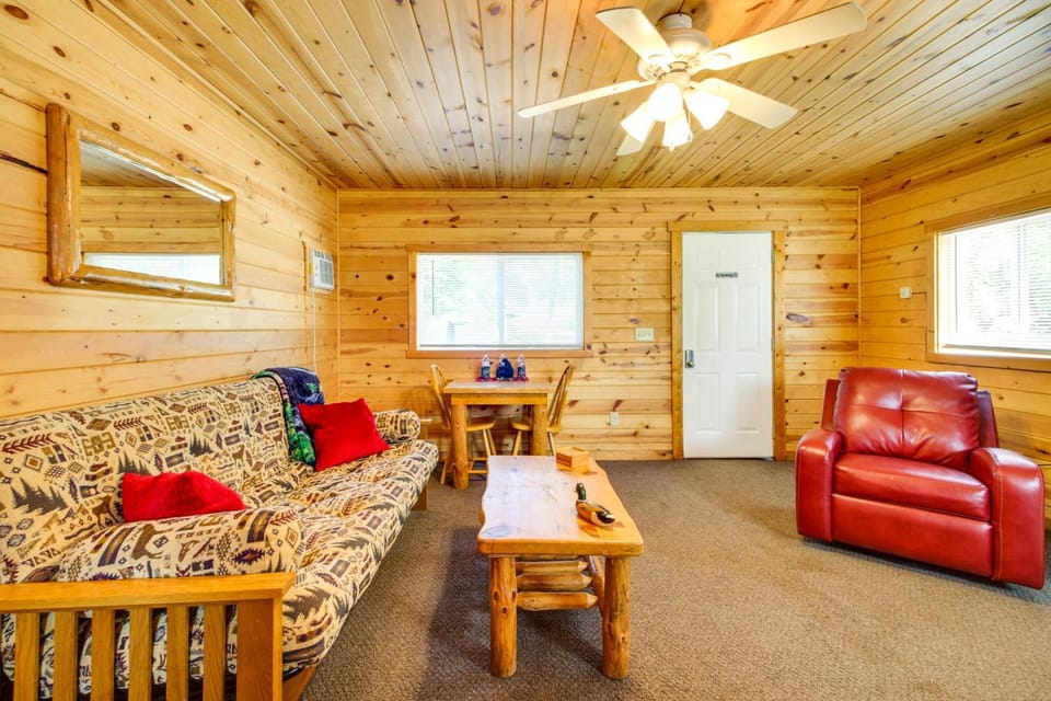 Boat + Fish on Mille Lacs Lake: ‘Walleye Cabin’ Cabin in Minnesota