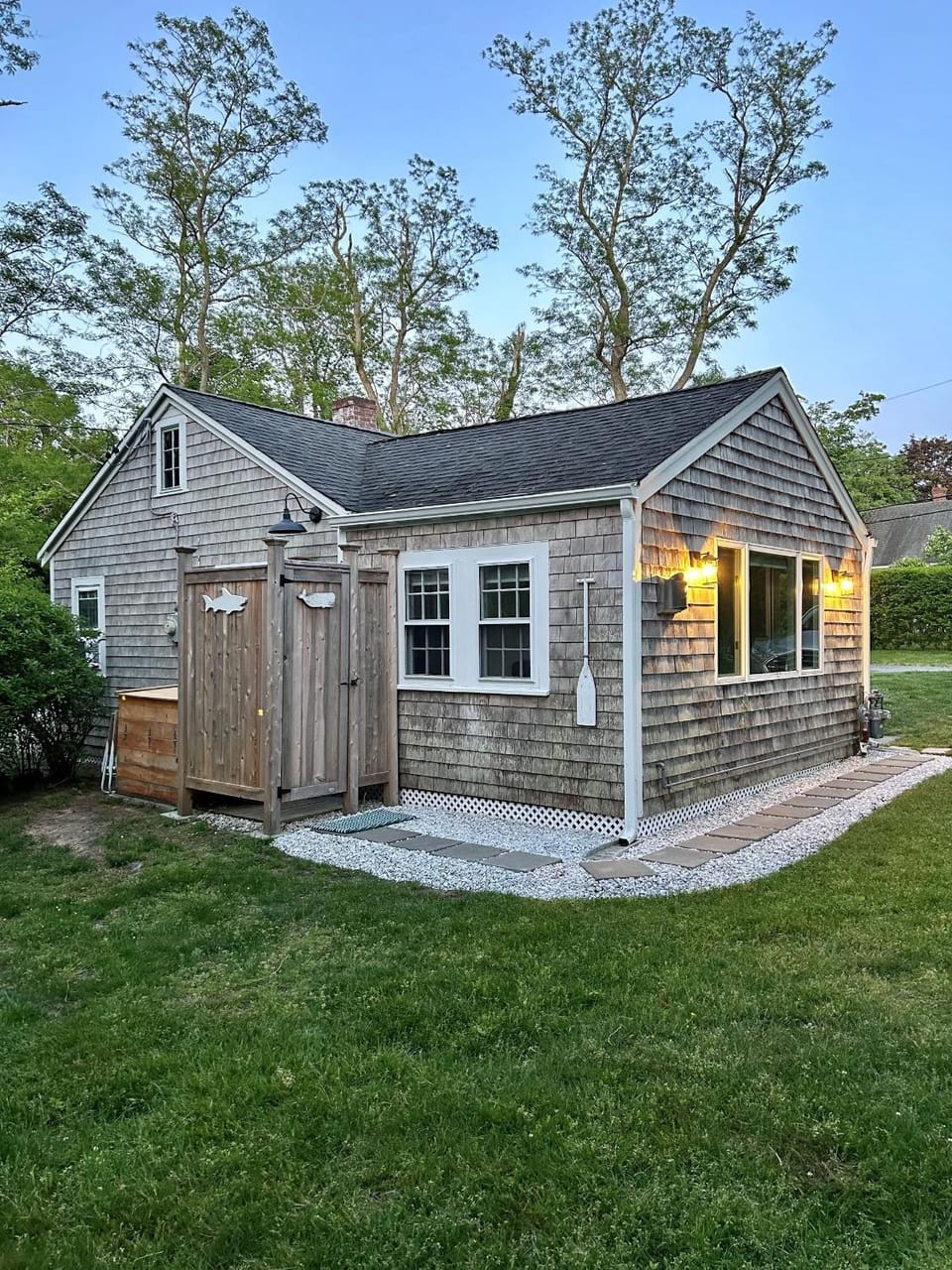 Bed, Splash Beyond – Coastal Comfort Awaits House in Orleans