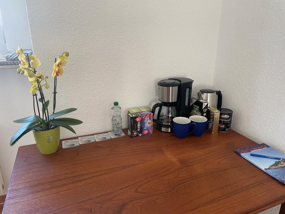 Coffee/tea facilities