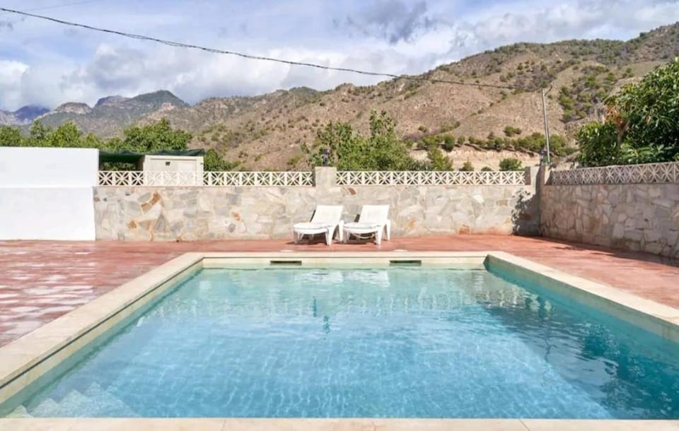 Spring, Mountain view, Swimming pool