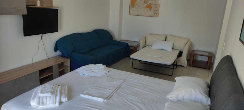 Captain's Lodge Apartment in Decentralized Administration of the Aegean