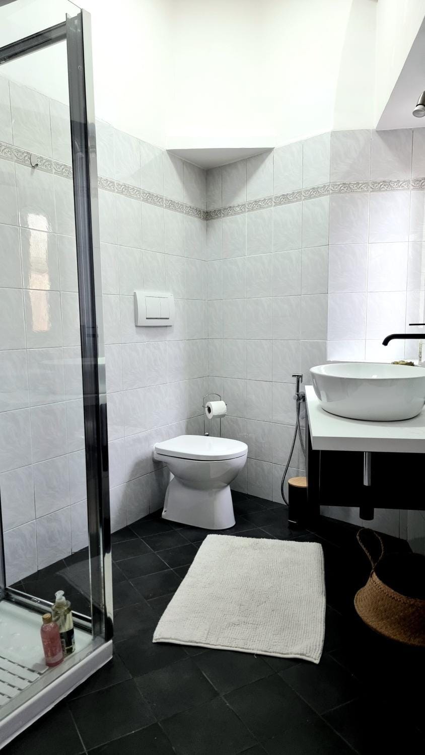 Toilet, Bathroom