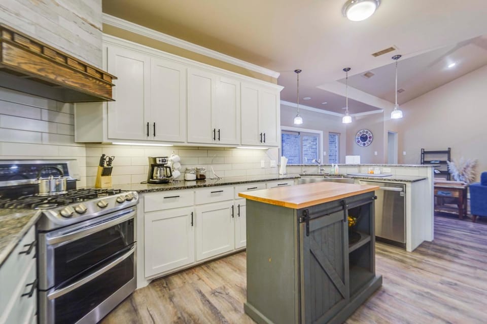 Spacious Lubbock Home w/ Private Pool & Yard! House in Lubbock