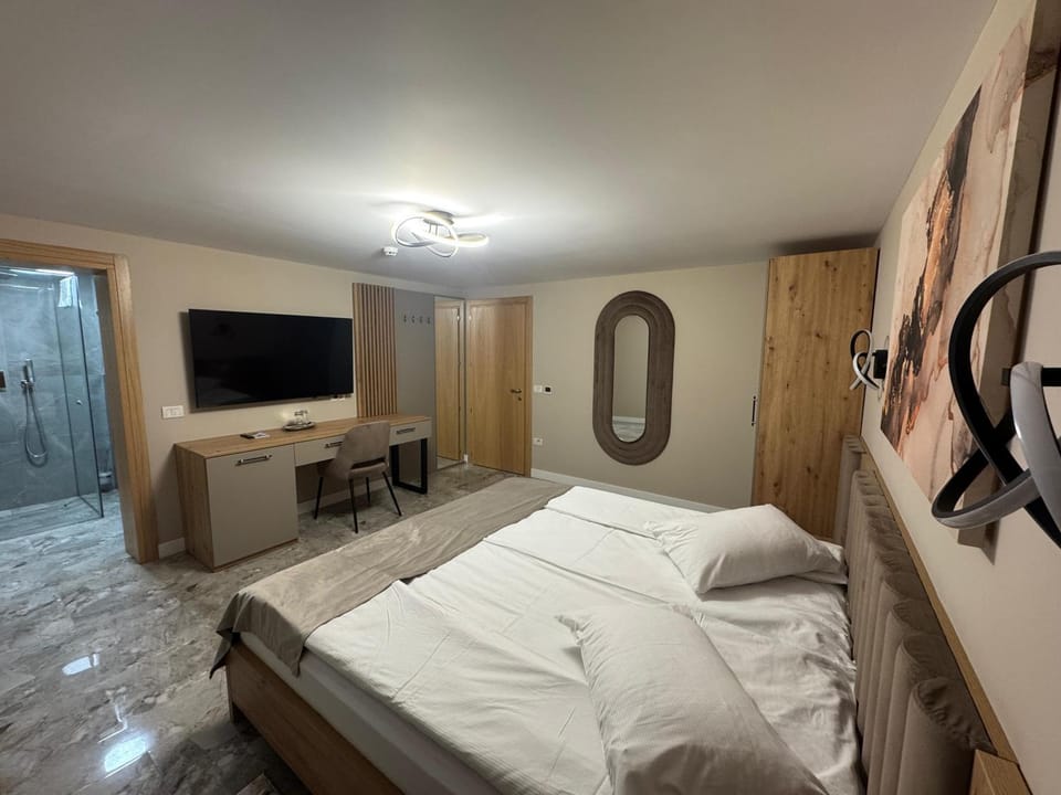 Bed, Photo of the whole room