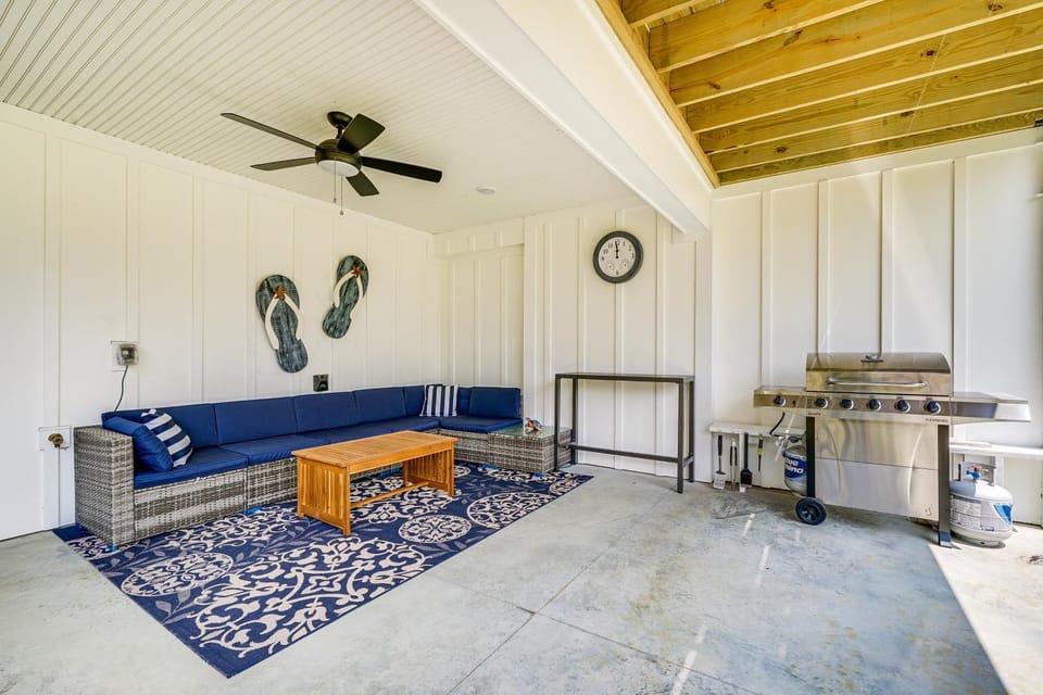 Carolina Beach Vacation Rental w/ Rooftop Terrace House in Carolina Beach