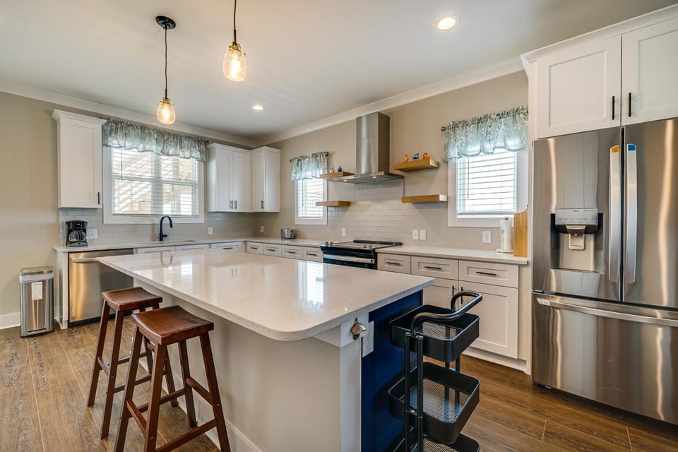 Carolina Beach Vacation Rental w/ Rooftop Terrace House in Carolina Beach