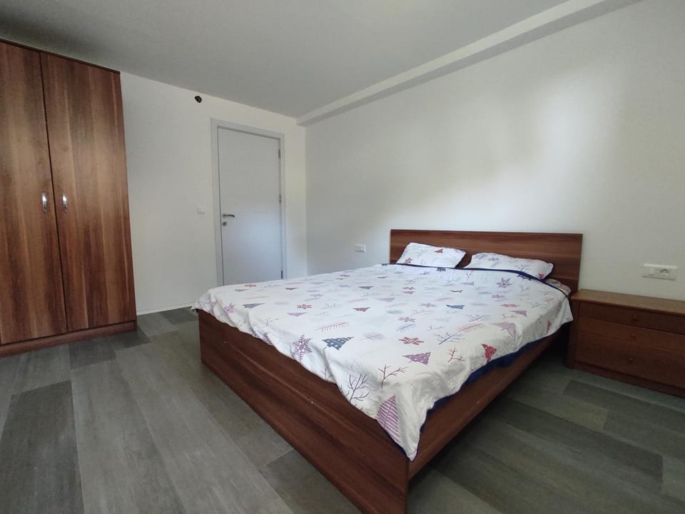 Bed, Photo of the whole room, Bedroom, wardrobe