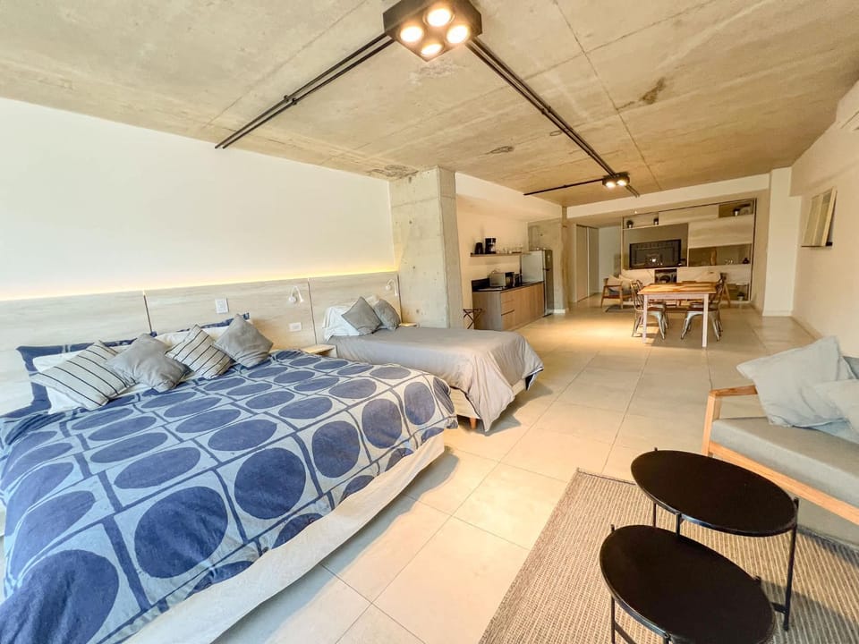 Bed, Photo of the whole room, Dining area