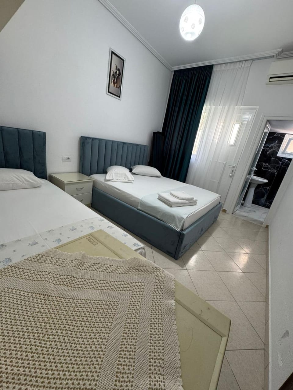 Bedroom, towels, air conditioner