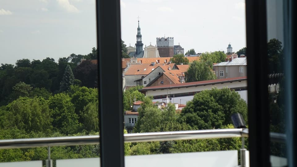 Property building, Day, View (from property/room), Balcony/Terrace, City view