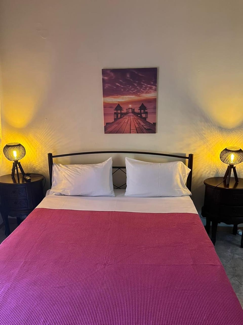 Bed, Photo of the whole room, Bedroom