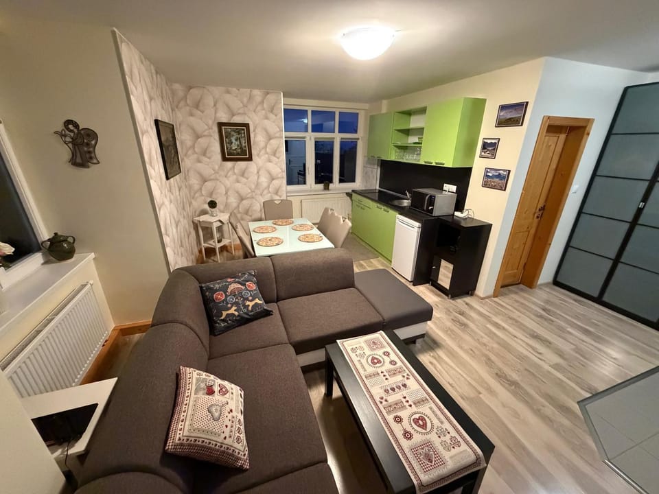 Kitchen or kitchenette, Living room, Dining area