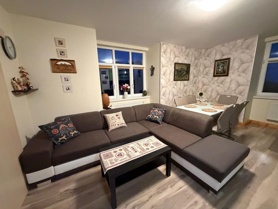Kitchen or kitchenette, Living room, Dining area