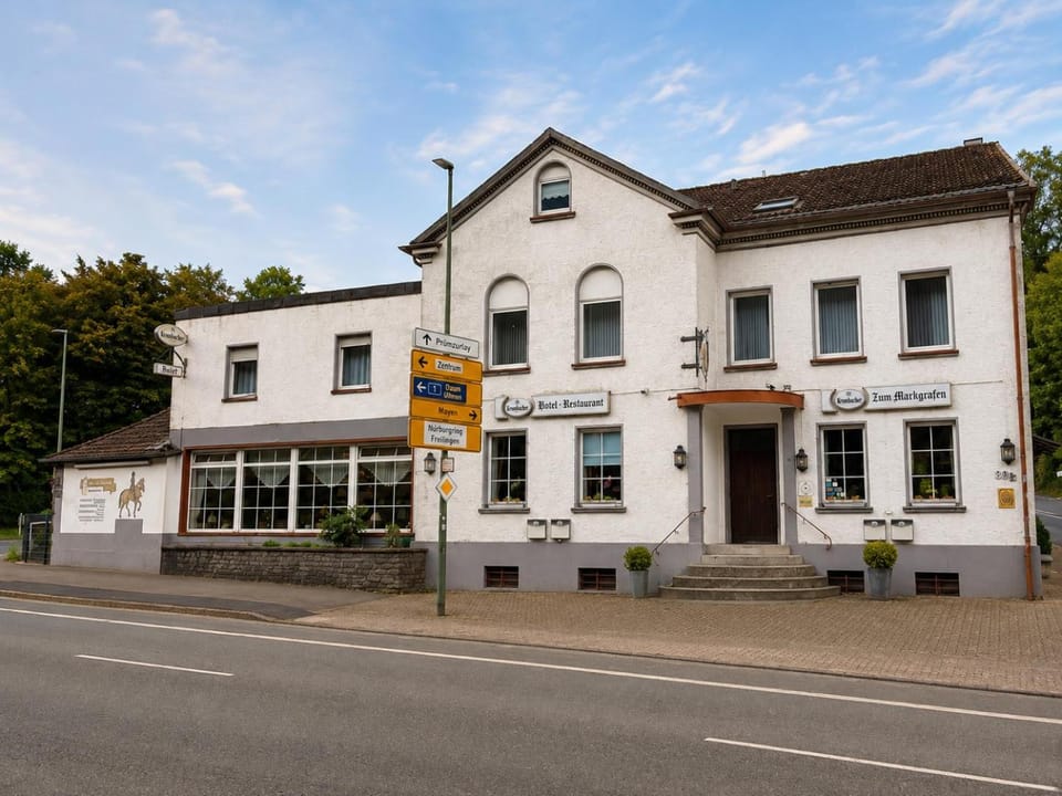 Property building, Day