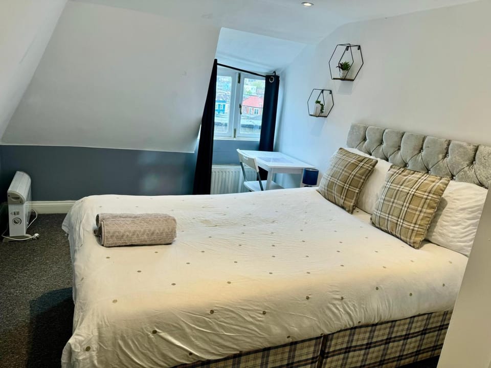 Lovely City Centre Room Vacation rental in Bristol