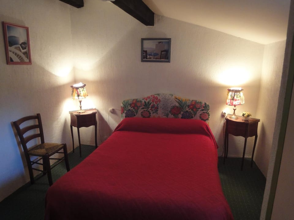 La Picholine, chambre ciboulette Bed and Breakfast in Occitanie