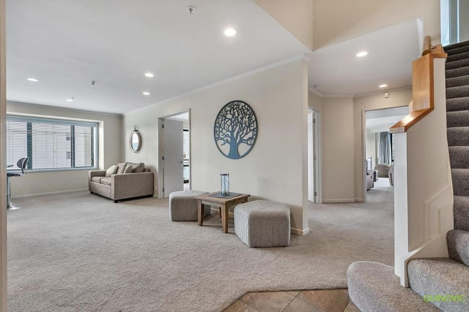 QV Stays Front Stage City Lights Apartment in Auckland