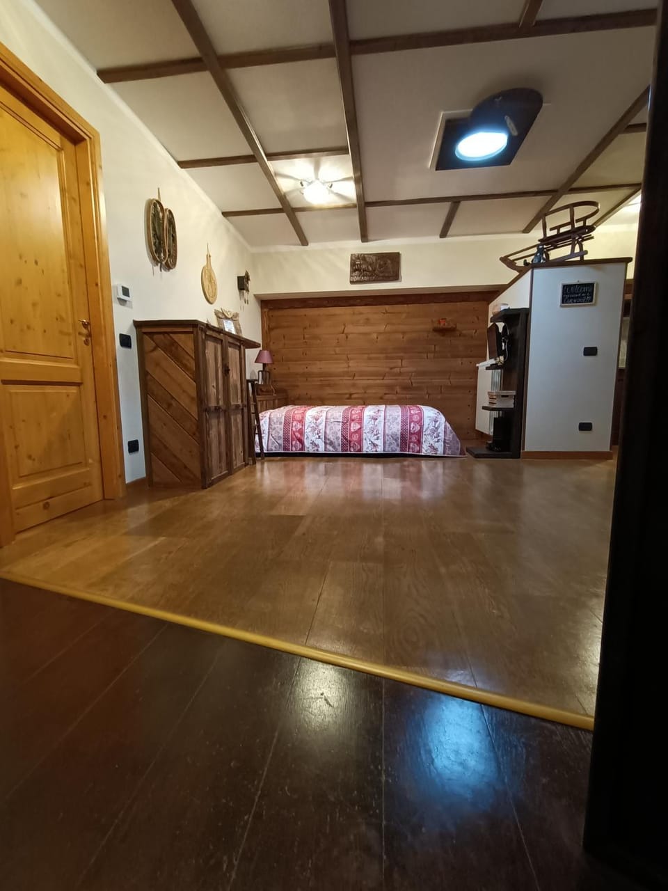 Photo of the whole room