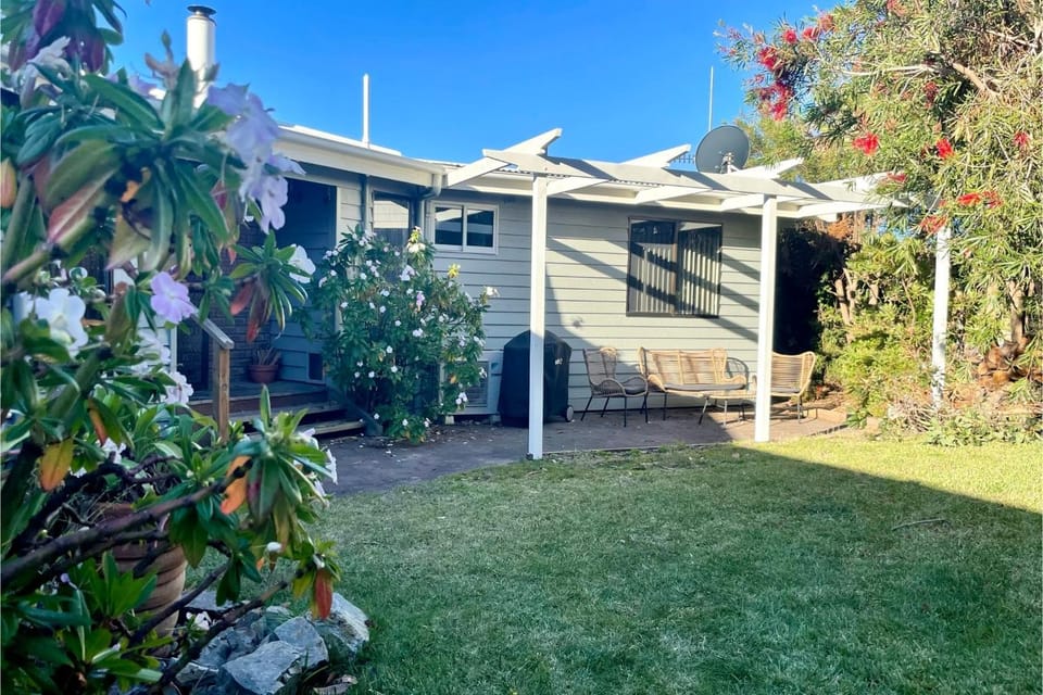 Property building, Patio, BBQ facilities, BBQ facilities, Garden