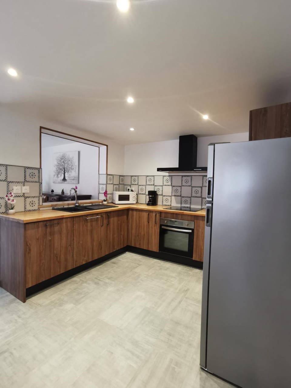 Kitchen or kitchenette