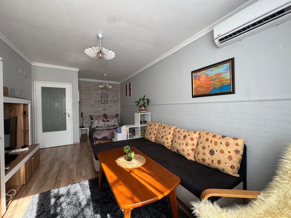The Master and Margarita Apartment, Майстора и Маргарита 2 Apartment in Burgas