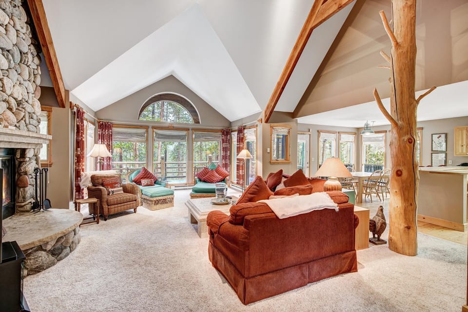 Beautiful 5br Home at The Ranch - Kids Ski Free! condo Apartment in Keystone