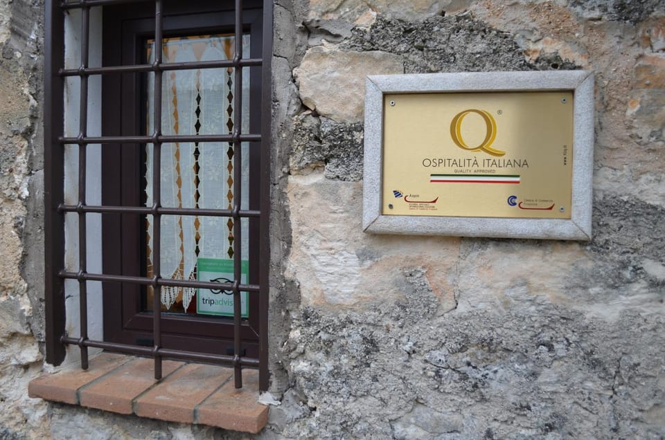 Facade/entrance, Certificate/Award