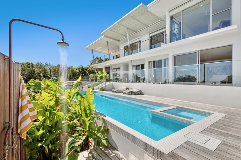 Property building, Pool view, Swimming pool, sunbed