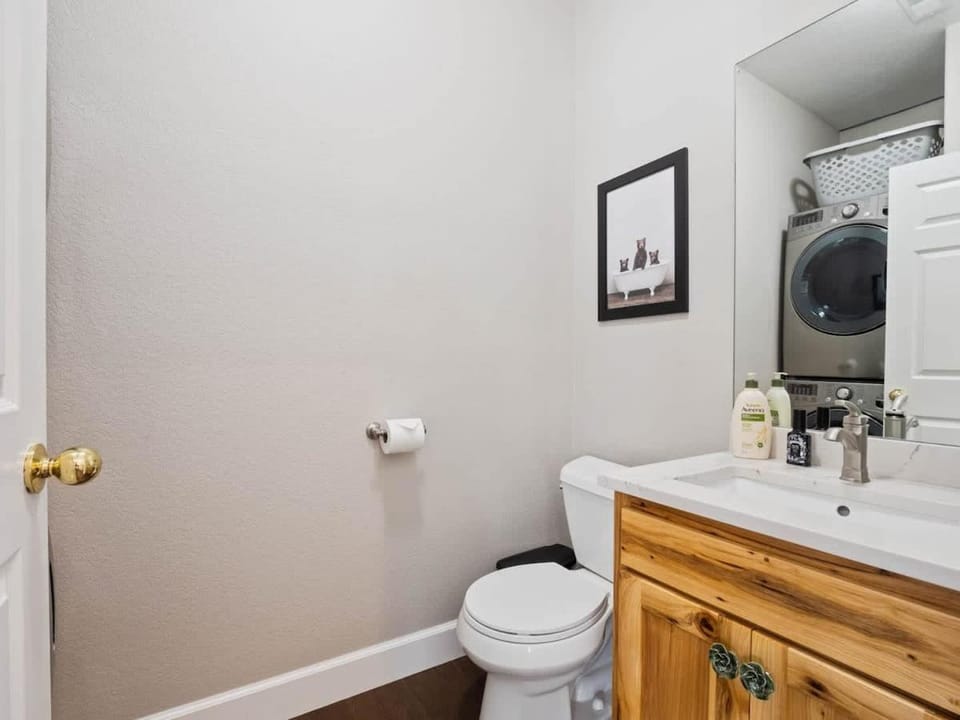 Toilet, Bathroom