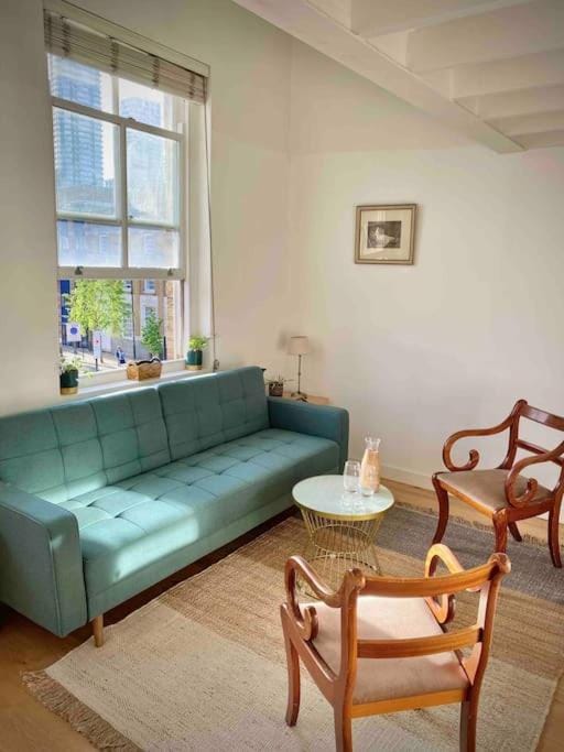 Shoreditch Loft Apartment in London Borough of Hackney
