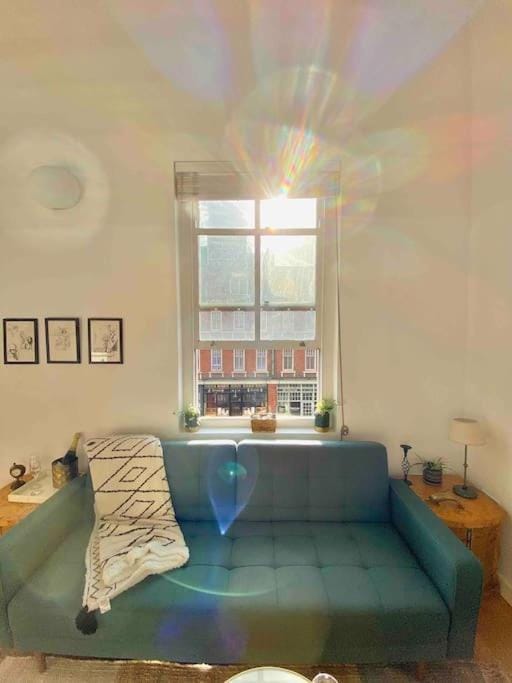 Shoreditch Loft Apartment in London Borough of Hackney