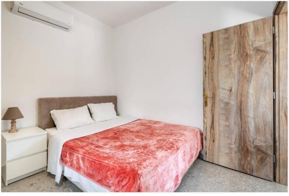 Restaurant Maria Suites SunSet Apartment in Faliraki, Greece