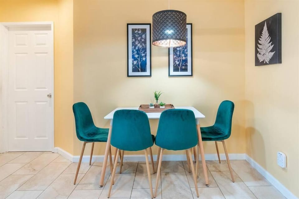 Modern Cottage near many conveniences House in Oakland