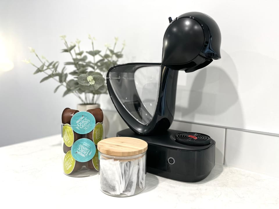 Coffee/tea facilities, Kitchen or kitchenette