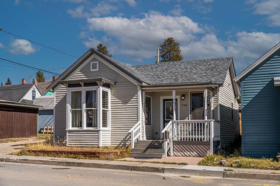 Stylish 1BR Airbnb in Leadville with Mountain Views - Near Skiing - Pets okay House in Leadville