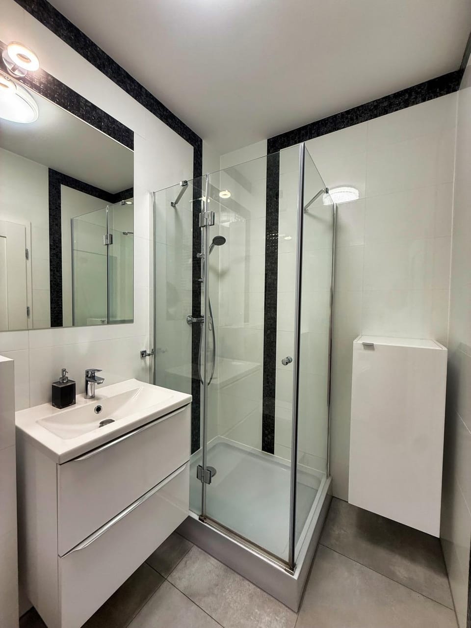 Shower, Bathroom