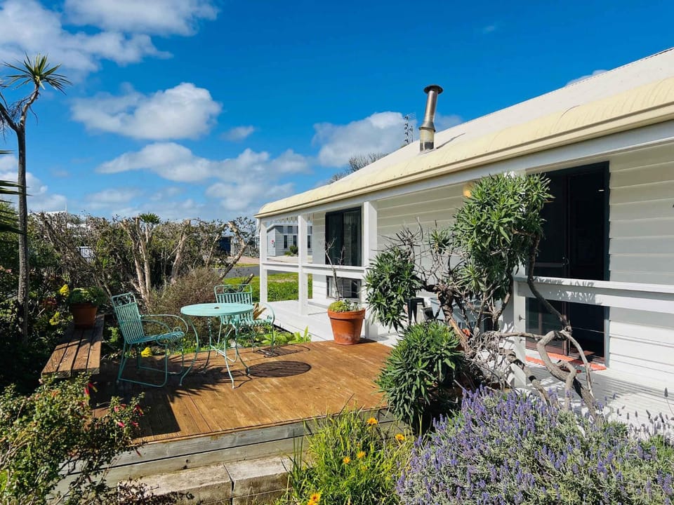 The WardRobe Pet Friendly Vintage Vibes at The Seaside House in Robe