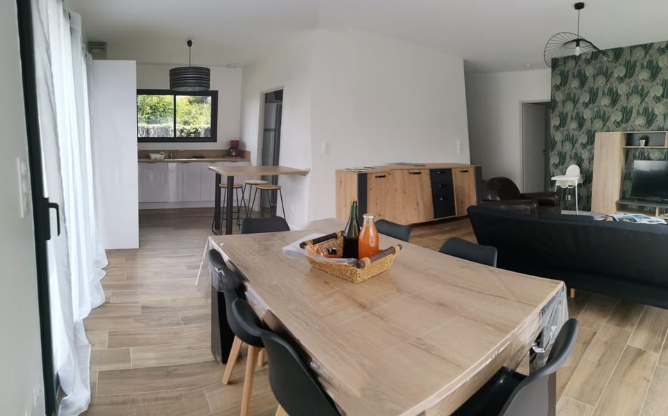 Maison neuve à 2 pas des plus belles plages de Douarnenez - Classé Meublé de Tourisme 3 étoiles House in Douarnenez