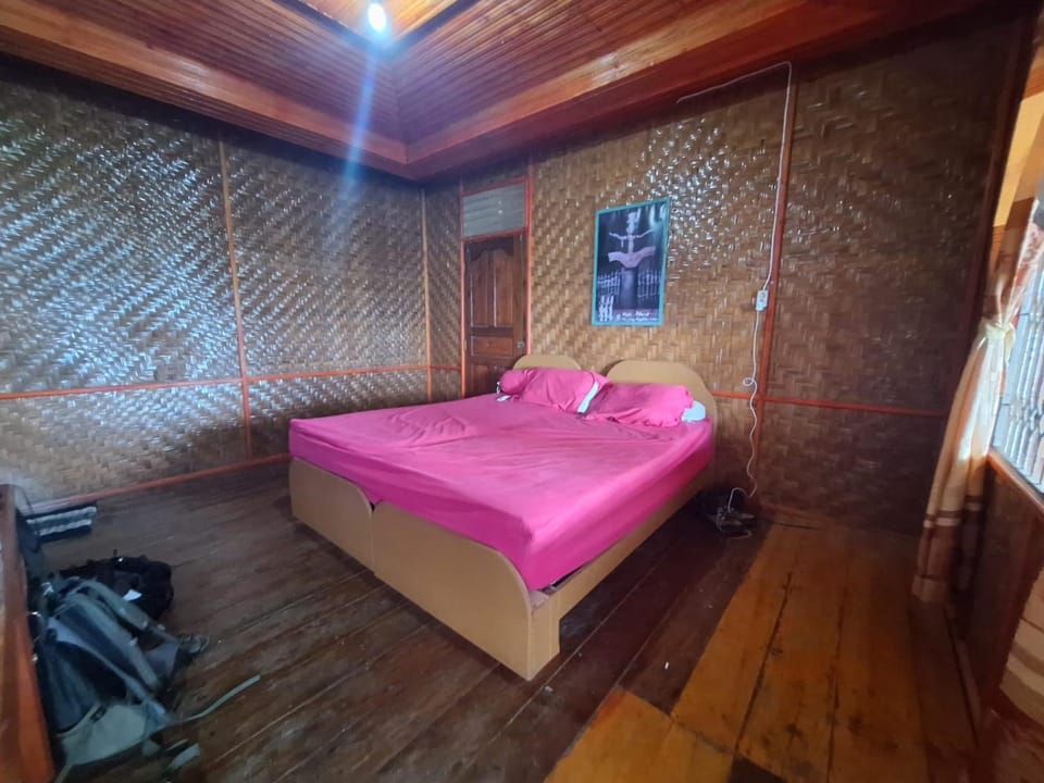 Nias Shady Palm surfcamp Bed and Breakfast in Indonesia