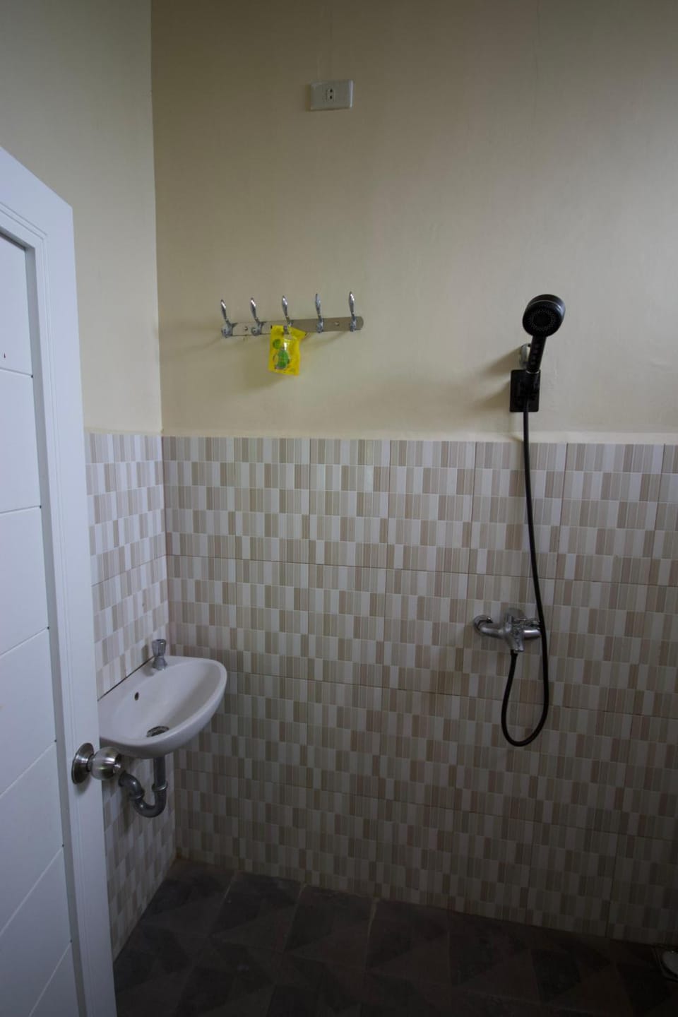 Nias Shady Palm surfcamp Bed and Breakfast in Indonesia