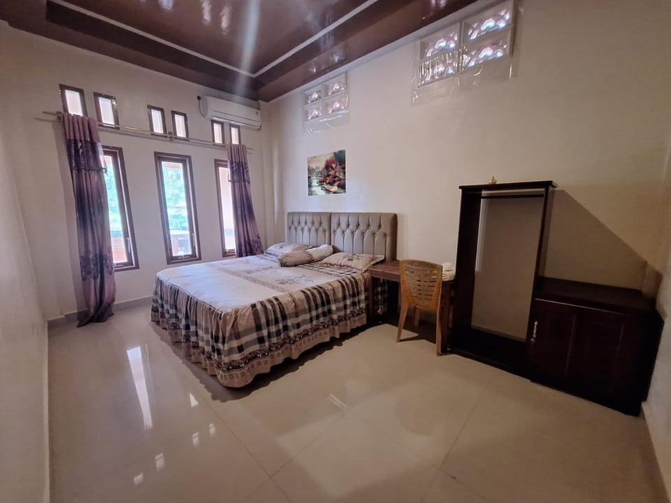 Nias Shady Palm surfcamp Bed and Breakfast in Indonesia