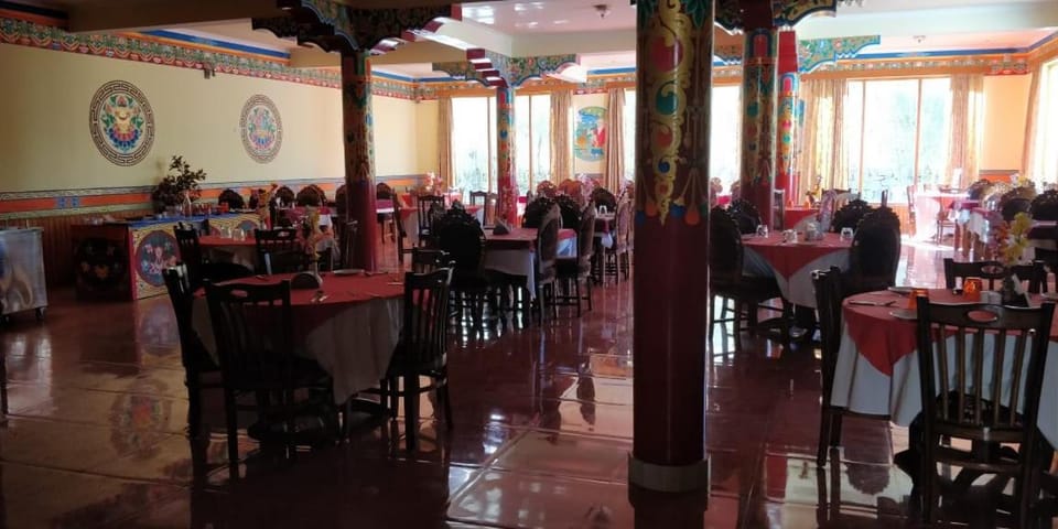 Restaurant/places to eat, Restaurant/places to eat