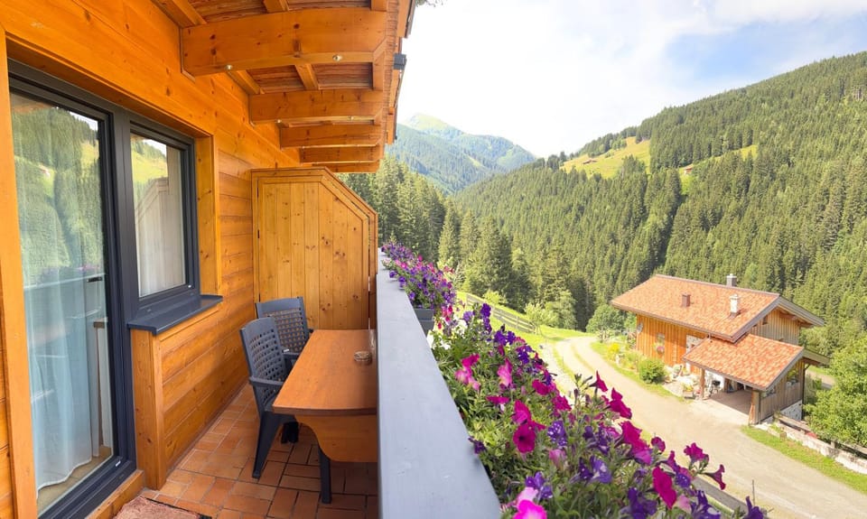 Landhaus Taxach Apartment in Salzburgerland