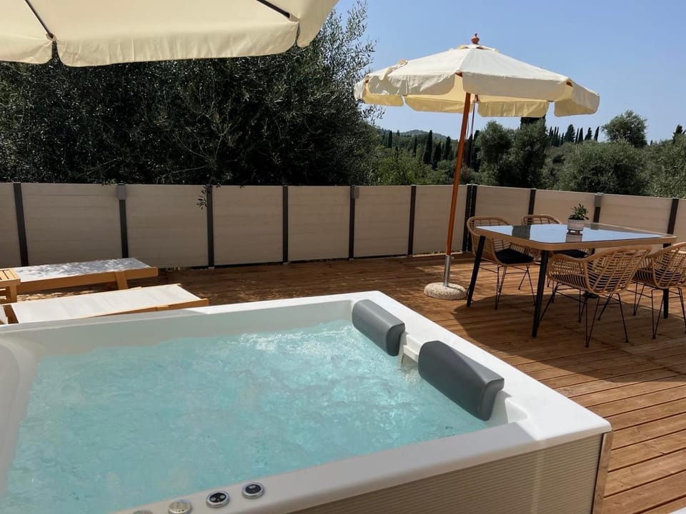Patio, Hot Tub, sunbed